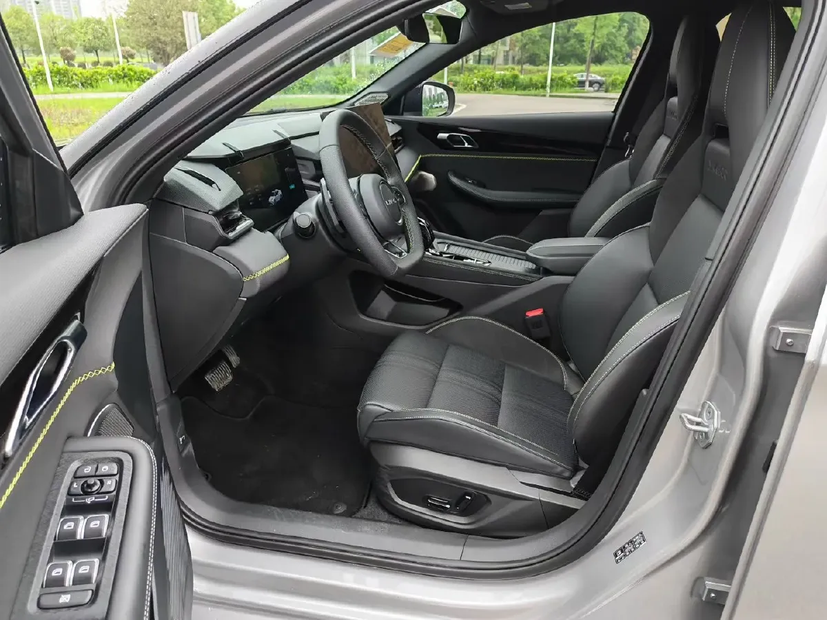 2026 LYNK&CO 03 2.0T 272HP L4 8AT,autocango,china used car exporter,china ev exporter,chinese used car exporter,chinese used ev exporter