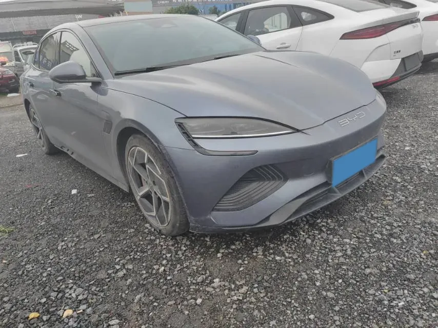 2022 AITO AITO M5 Range Extended 125HP REEV 40KWH,autocango,china used car exporter,china ev exporter,chinese used car exporter,chinese used ev exporter