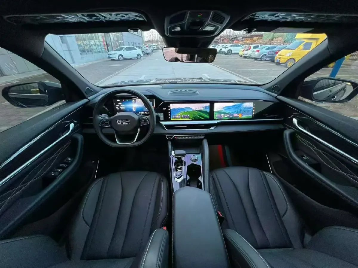 2024 Geely Monjaro 2.0T 218HP L4 7DCT,autocango,china used car exporter,china ev exporter,chinese used car exporter,chinese used ev exporter