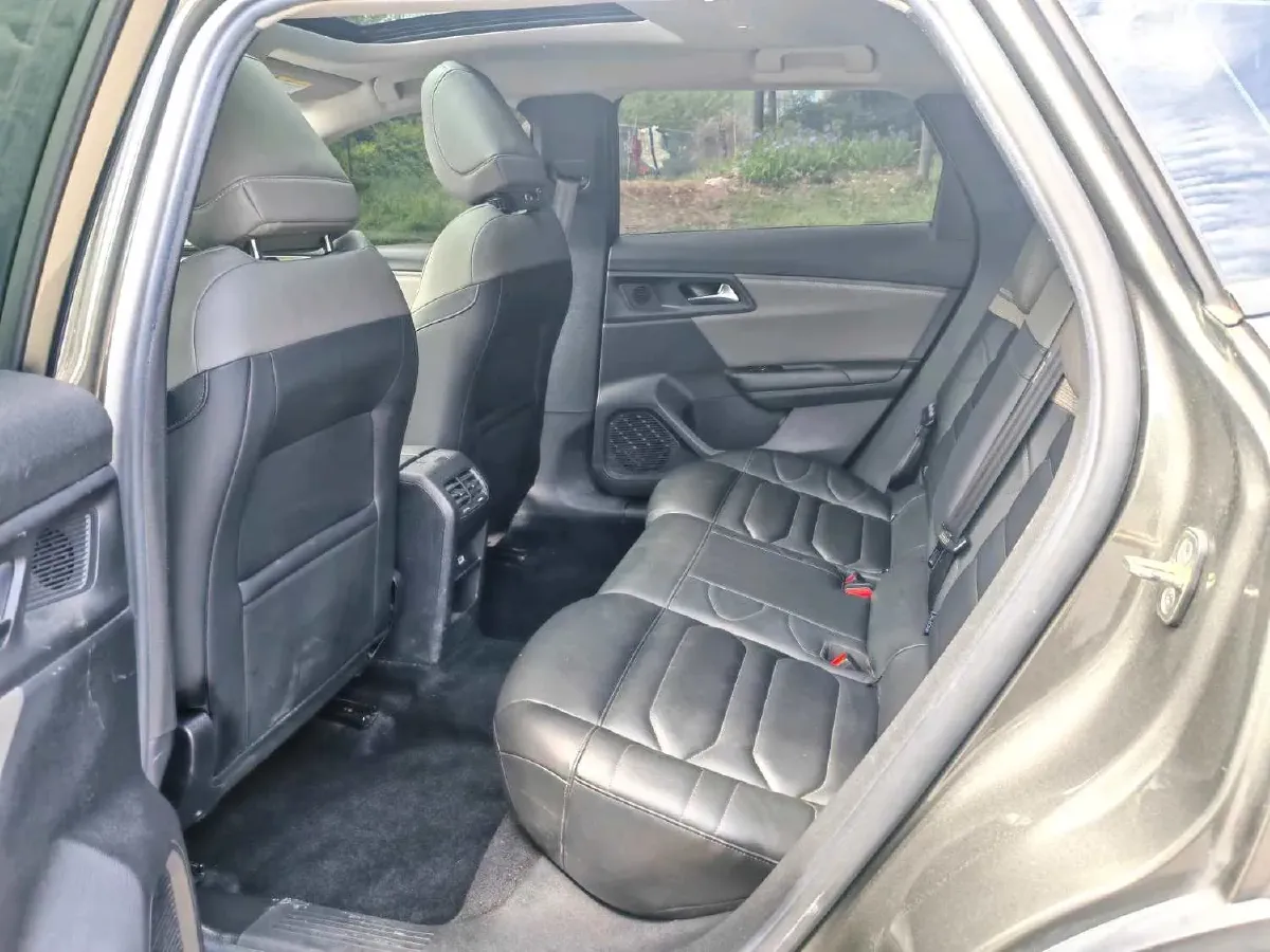 2021 Citroen C5 X 1.6T 175HP L4 8AT,autocango,china used car exporter,china ev exporter,chinese used car exporter,chinese used ev exporter