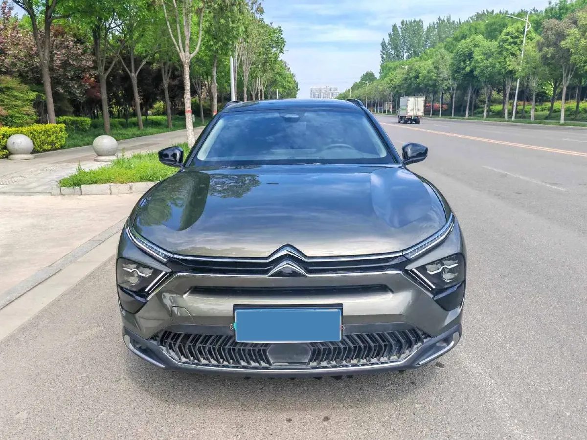 2021 Citroen C5 X 1.6T 175HP L4 8AT,autocango,china used car exporter,china ev exporter,chinese used car exporter,chinese used ev exporter
