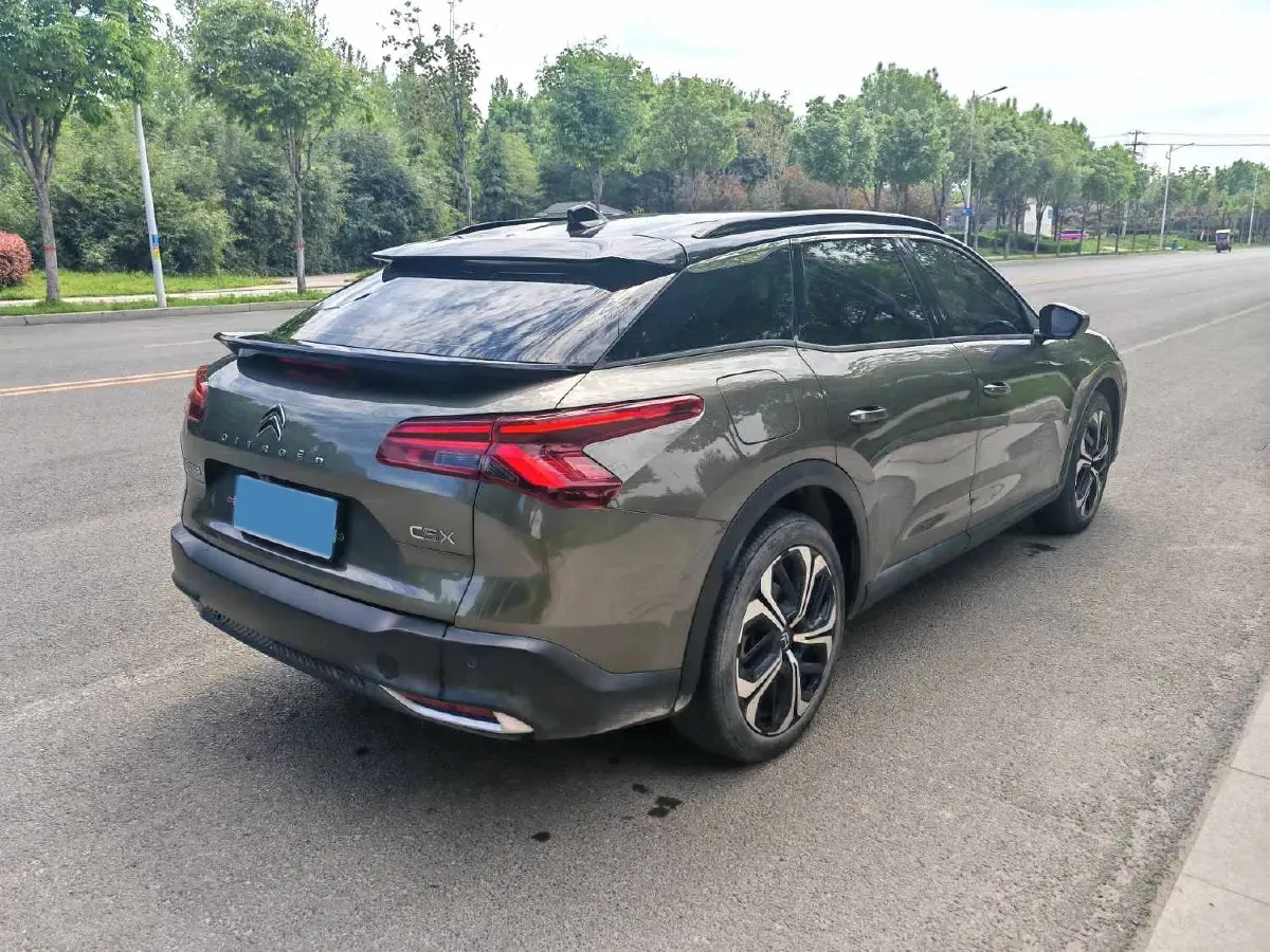 2021 Citroen C5 X 1.6T 175HP L4 8AT,autocango,china used car exporter,china ev exporter,chinese used car exporter,chinese used ev exporter