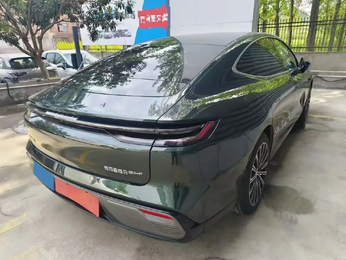 2025 Geely Galaxy Starshine 8 1.5T 163HP L4 3DHT PHEV 27.69KWH,autocango,china used car exporter,china ev exporter,chinese used car exporter,chinese used ev exporter