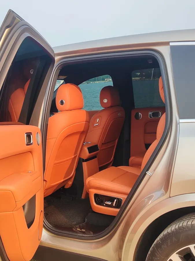 2024 Toyota Granvia 2.5L 189HP L4 E-CVT Hybrid,autocango,china used car exporter,china ev exporter,chinese used car exporter,chinese used ev exporter