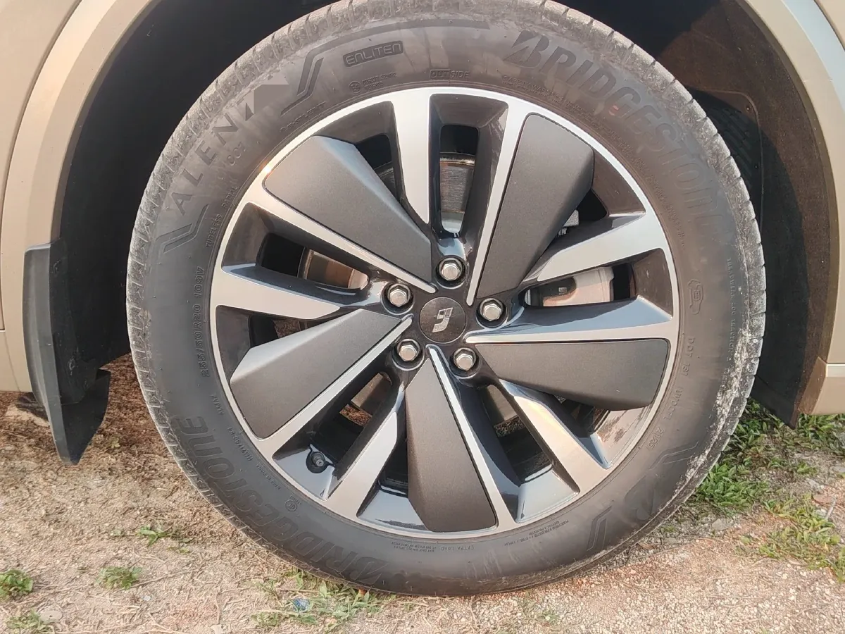 2024 Toyota Granvia 2.5L 189HP L4 E-CVT Hybrid,autocango,china used car exporter,china ev exporter,chinese used car exporter,chinese used ev exporter