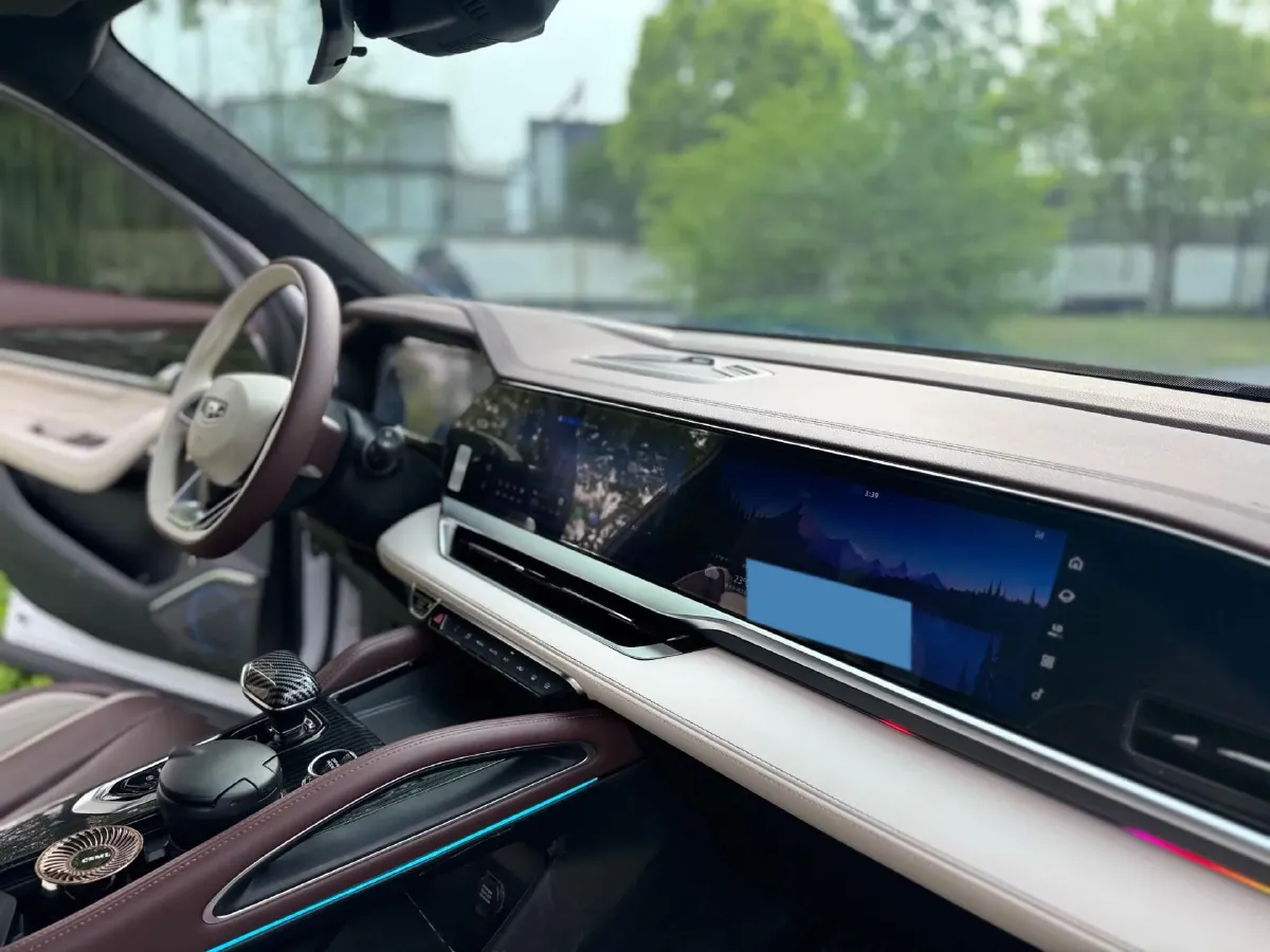 2021 Geely Monjaro 2.0T 218HP L4 7DCT,autocango,china used car exporter,china ev exporter,chinese used car exporter,chinese used ev exporter