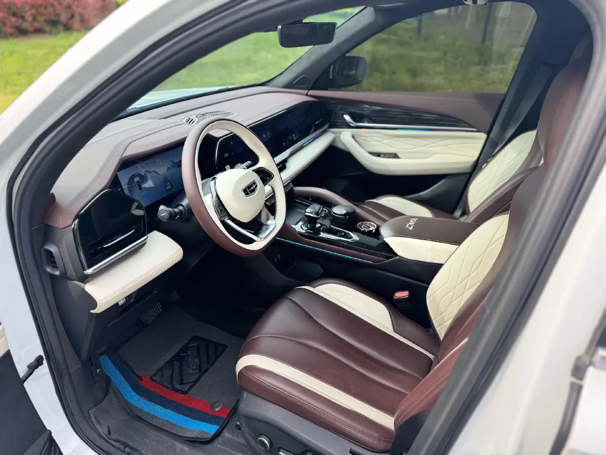 2021 Geely Monjaro 2.0T 218HP L4 7DCT,autocango,china used car exporter,china ev exporter,chinese used car exporter,chinese used ev exporter