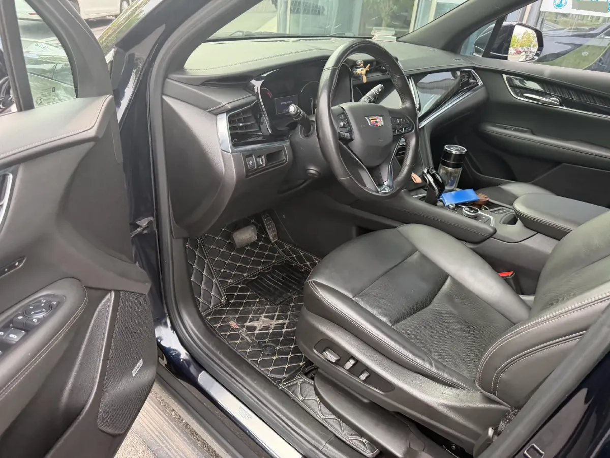 2022 Cadillac XT6 2.0T 237HP L4 9AT,autocango,china used car exporter,china ev exporter,chinese used car exporter,chinese used ev exporter