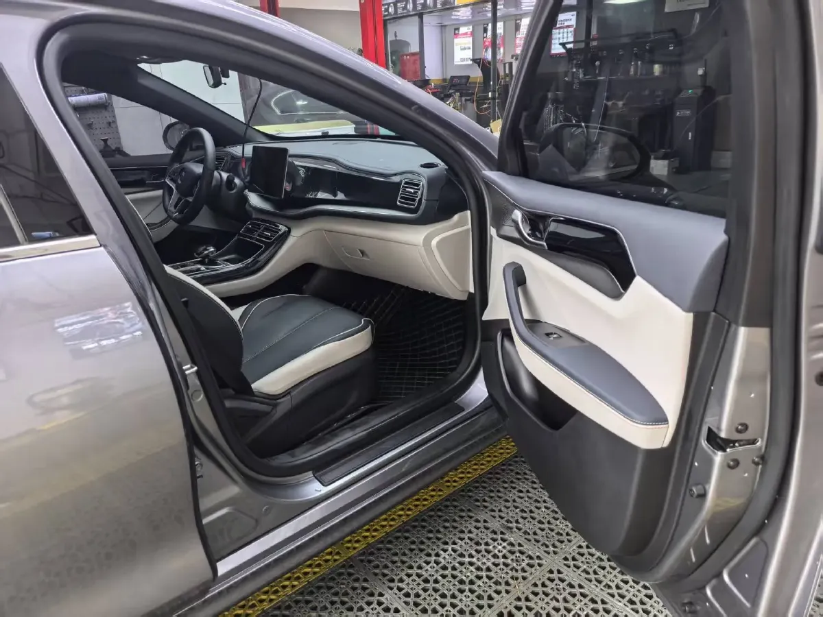 2025 BYD Qin Plus BEV 57.6KWH,autocango,china used car exporter,china ev exporter,chinese used car exporter,chinese used ev exporter