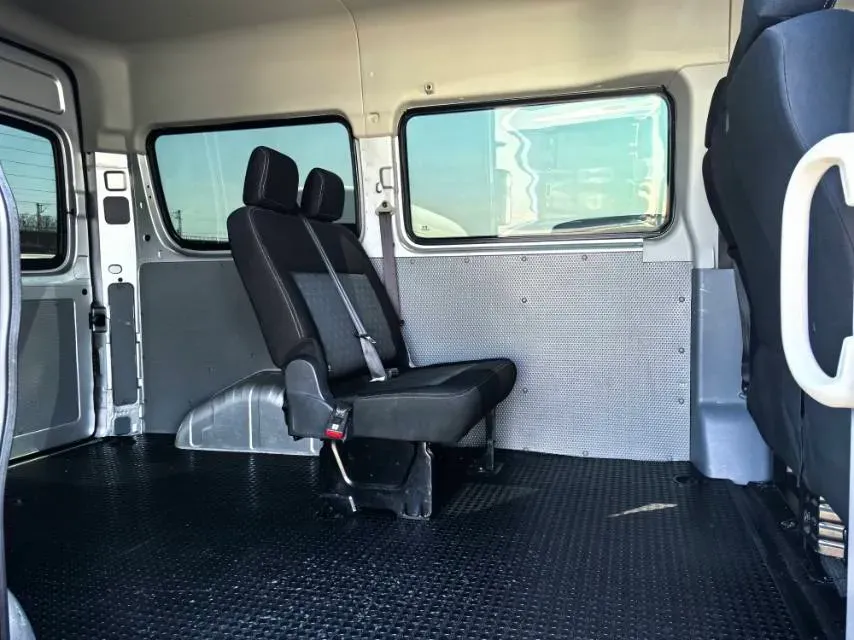 2021 MAXUS XinTu V80 2.0T 139HP L4 6MT,autocango,china used car exporter,china ev exporter,chinese used car exporter,chinese used ev exporter