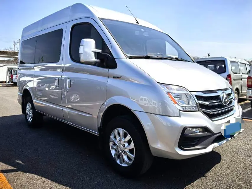 2021 MAXUS XinTu V80 2.0T 139HP L4 6MT,autocango,china used car exporter,china ev exporter,chinese used car exporter,chinese used ev exporter