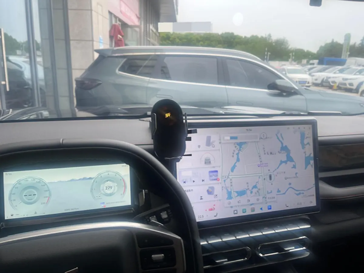 2025 Jetour Traveller 2.0T 254HP L4 7DCT,autocango,china used car exporter,china ev exporter,chinese used car exporter,chinese used ev exporter