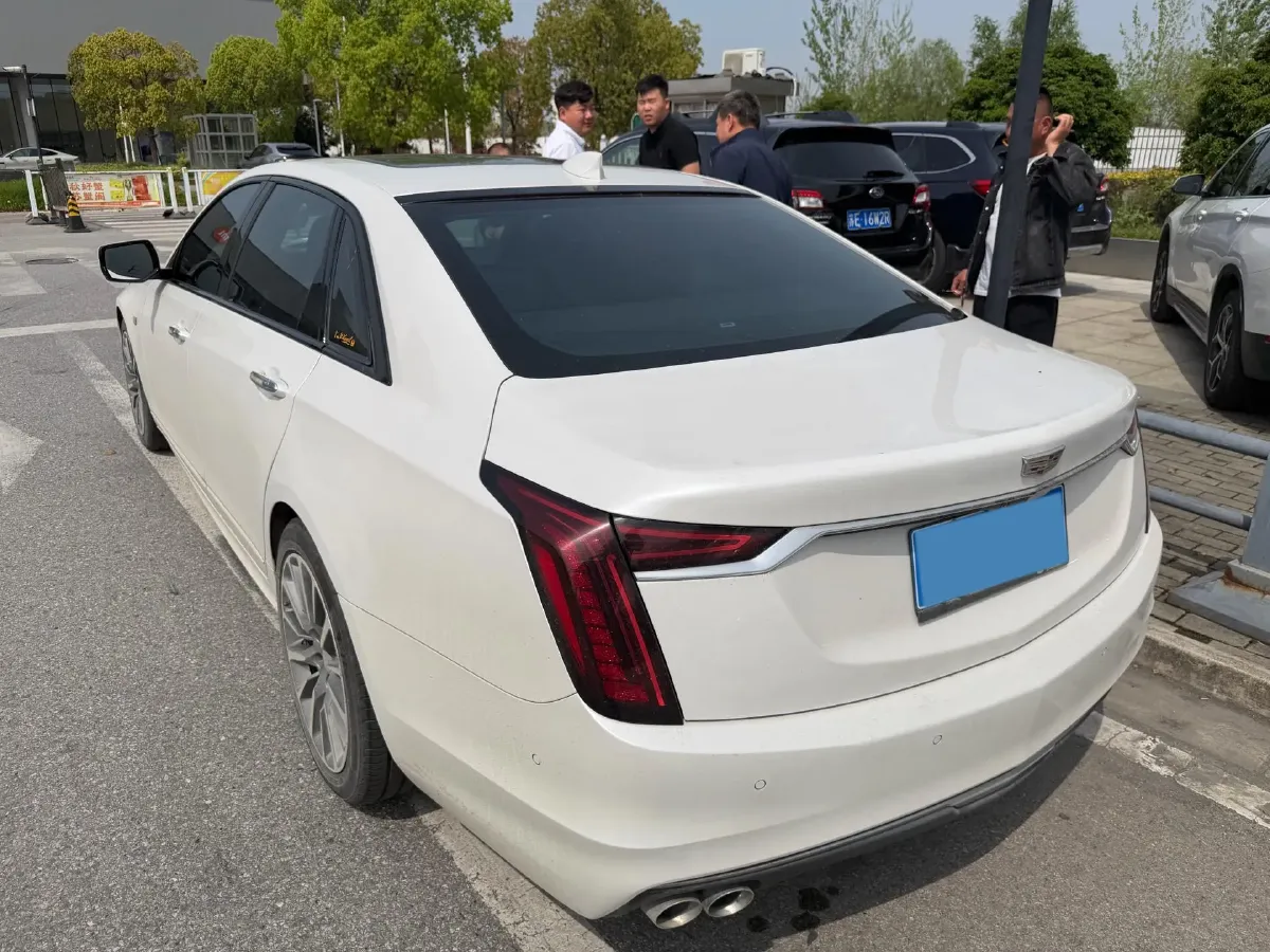 2022 Cadillac CT6 2.0T 237HP L4 10AT,autocango,china used car exporter,china ev exporter,chinese used car exporter,chinese used ev exporter