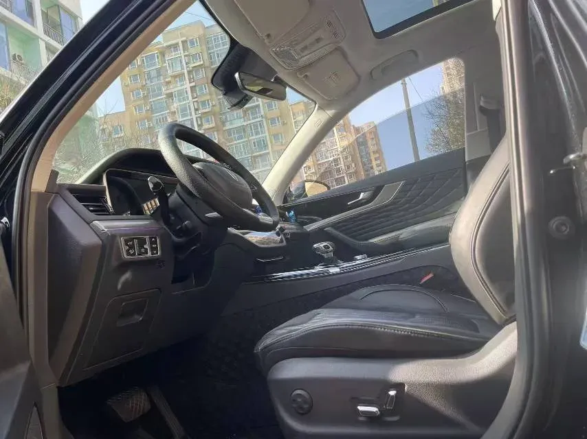 2022 HongQi HS5 2.0T 224HP L4 6AT,autocango,china used car exporter,china ev exporter,chinese used car exporter,chinese used ev exporter