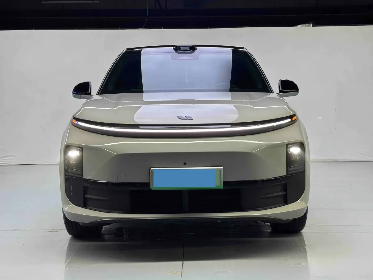 2024 Li L6 Range Extended 154HP L4 REEV 36.8KWH,autocango,china used car exporter,china ev exporter,chinese used car exporter,chinese used ev exporter