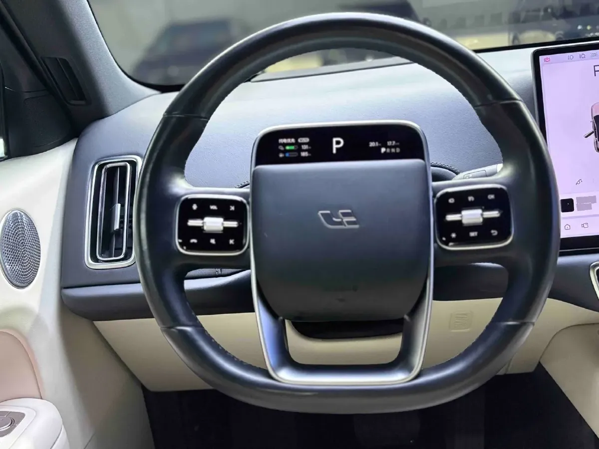 2024 Li L6 Range Extended 154HP L4 REEV 36.8KWH,autocango,china used car exporter,china ev exporter,chinese used car exporter,chinese used ev exporter