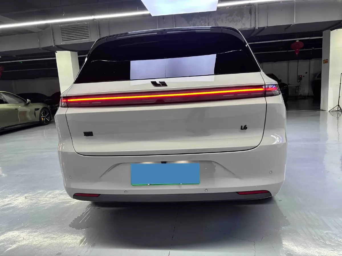 2024 Li L6 Range Extended 154HP L4 REEV 36.8KWH,autocango,china used car exporter,china ev exporter,chinese used car exporter,chinese used ev exporter