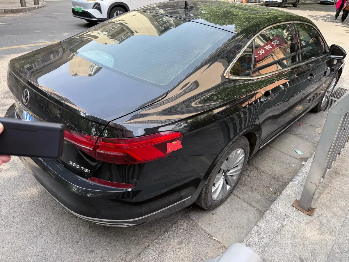 2020 Volkswagen Passat 2.0T 186HP L4 7DCT,autocango,china used car exporter,china ev exporter,chinese used car exporter,chinese used ev exporter