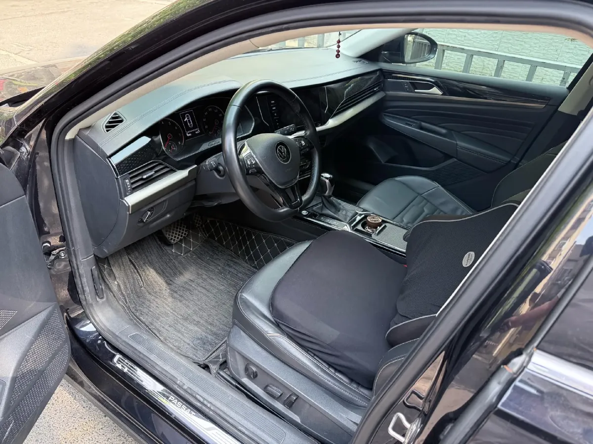 2020 Volkswagen Passat 2.0T 186HP L4 7DCT,autocango,china used car exporter,china ev exporter,chinese used car exporter,chinese used ev exporter