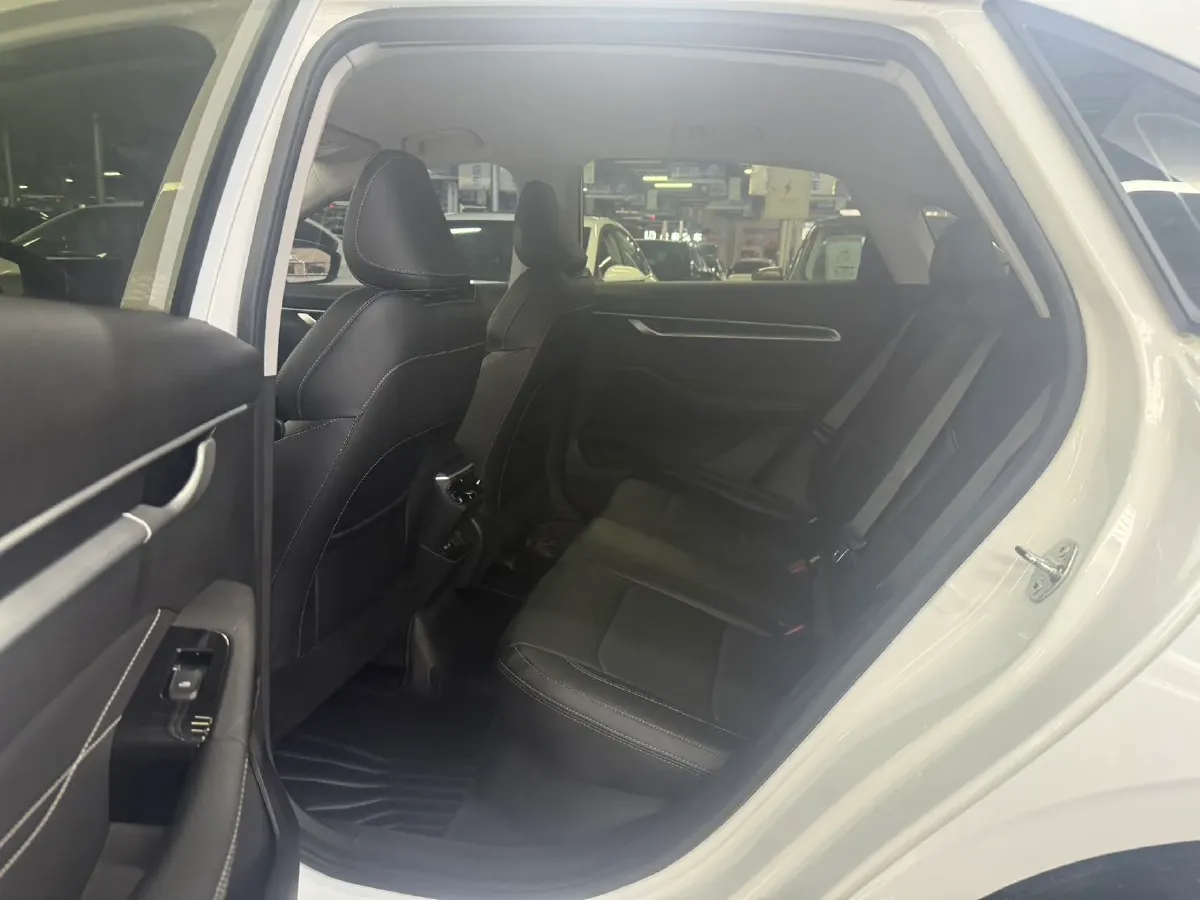 2025 Geely Emgrand 1.5L 127HP L4 CVT,autocango,china used car exporter,china ev exporter,chinese used car exporter,chinese used ev exporter