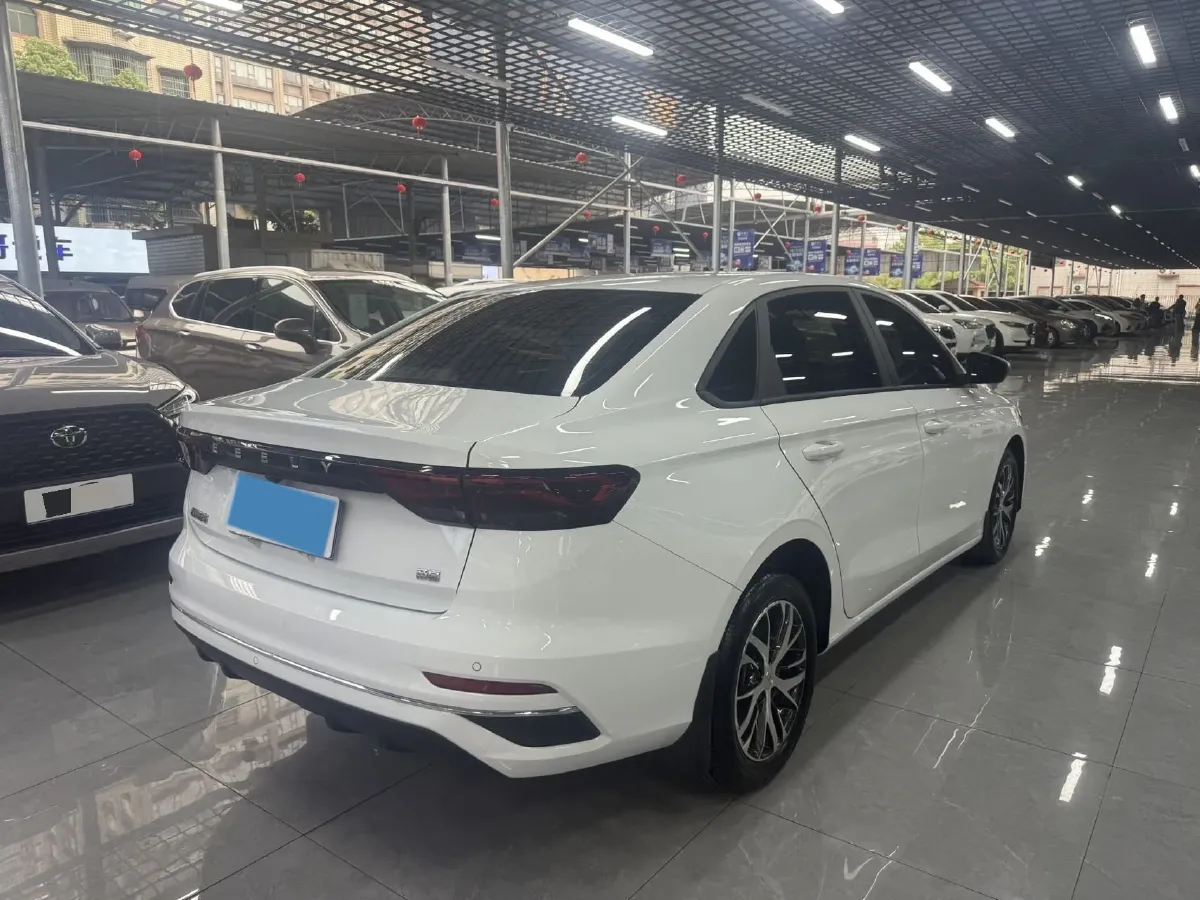 2025 Geely Emgrand 1.5L 127HP L4 CVT,autocango,china used car exporter,china ev exporter,chinese used car exporter,chinese used ev exporter