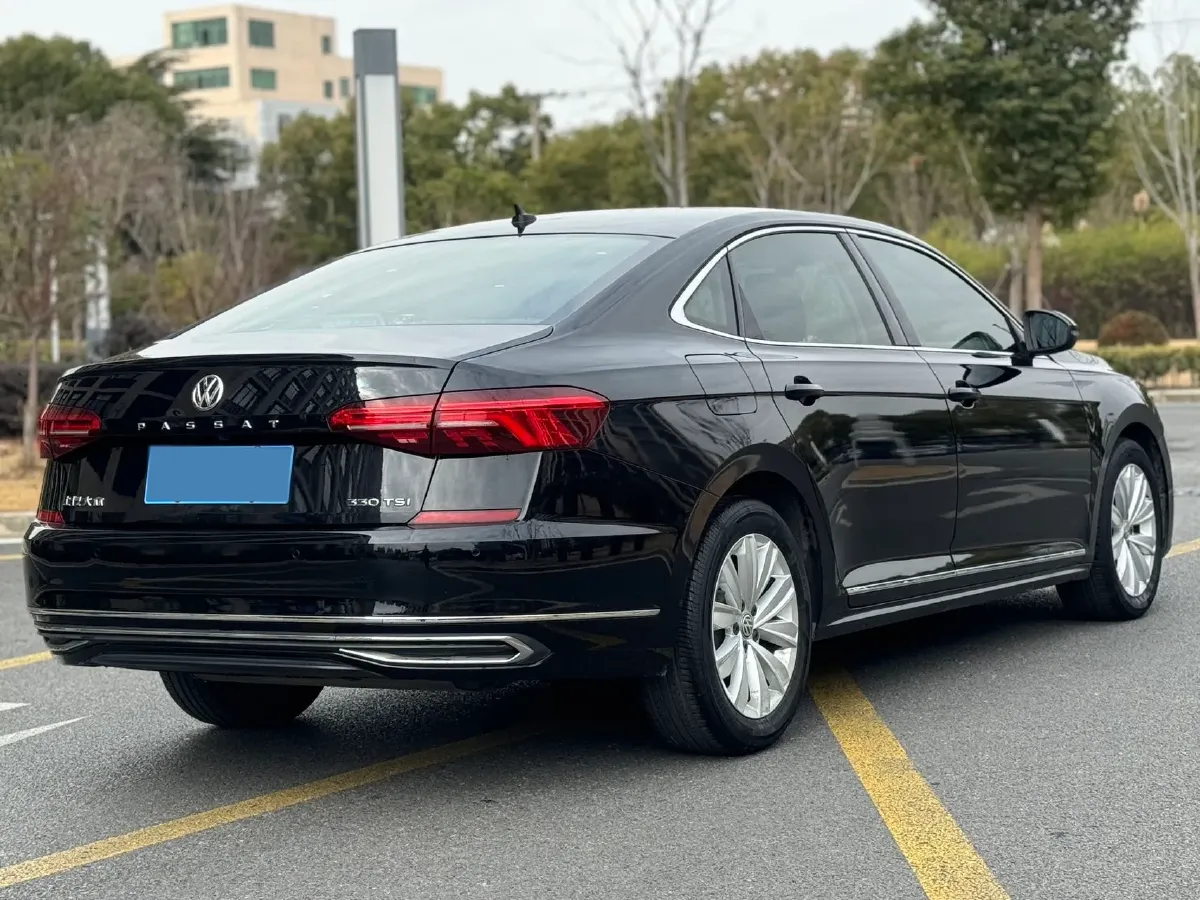 2020 Volkswagen Passat 2.0T 186HP L4 7DCT,autocango,china used car exporter,china ev exporter,chinese used car exporter,chinese used ev exporter