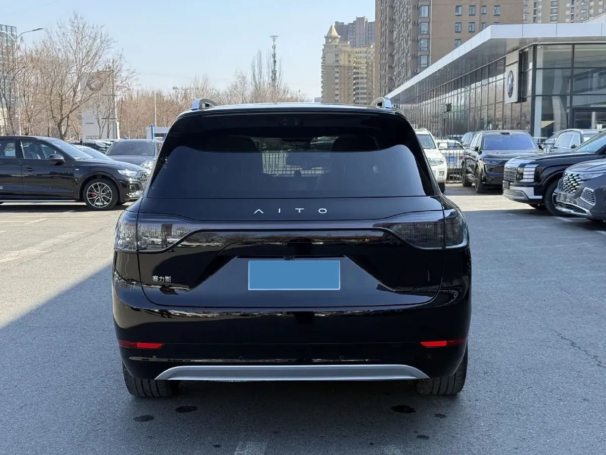 2025 AITO AITO M9 REEV 160HP REEV 52KWH,autocango,china used car exporter,china ev exporter,chinese used car exporter,chinese used ev exporter
