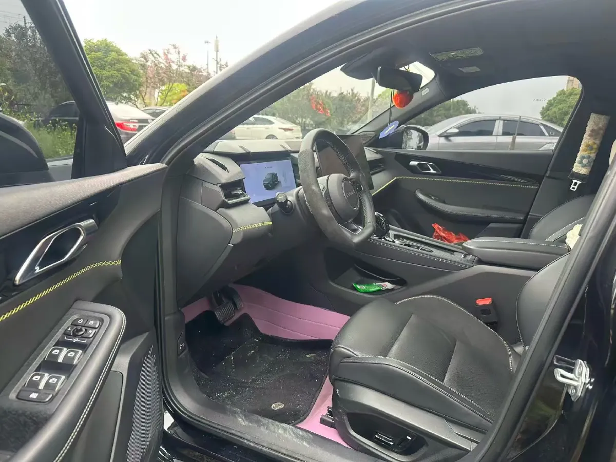 2025 LYNK&CO 03 1.5T 181HP L4 7DCT,autocango,china used car exporter,china ev exporter,chinese used car exporter,chinese used ev exporter