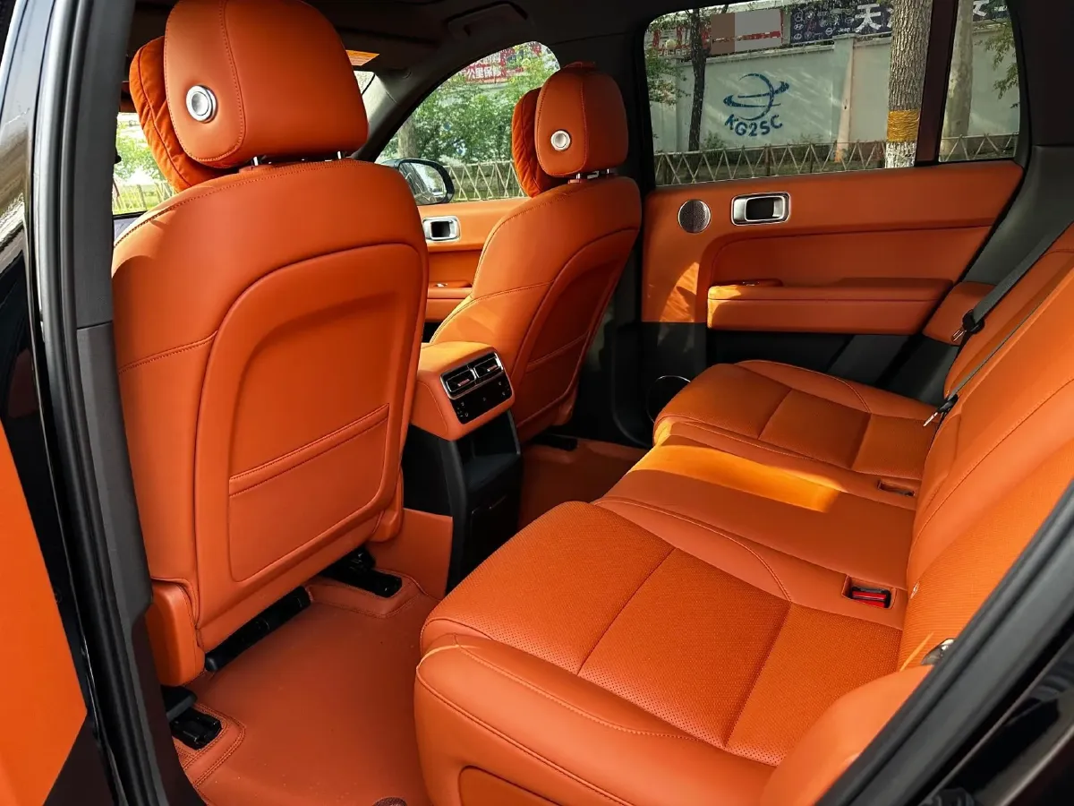 2025 Li L6 Range Extended 154HP L4 REEV,autocango,china used car exporter,china ev exporter,chinese used car exporter,chinese used ev exporter