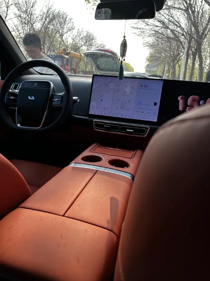 2025 Li L6 Range Extended 154HP L4 REEV,autocango,china used car exporter,china ev exporter,chinese used car exporter,chinese used ev exporter