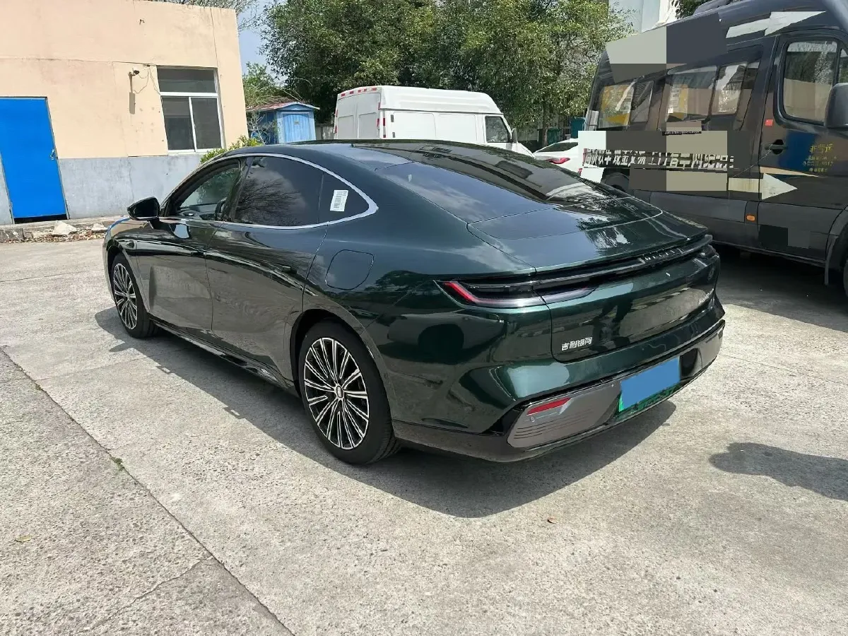 2025 Geely Galaxy Starshine 8 1.5T 163HP L4 3DHT PHEV 27.69KWH,autocango,china used car exporter,china ev exporter,chinese used car exporter,chinese used ev exporter