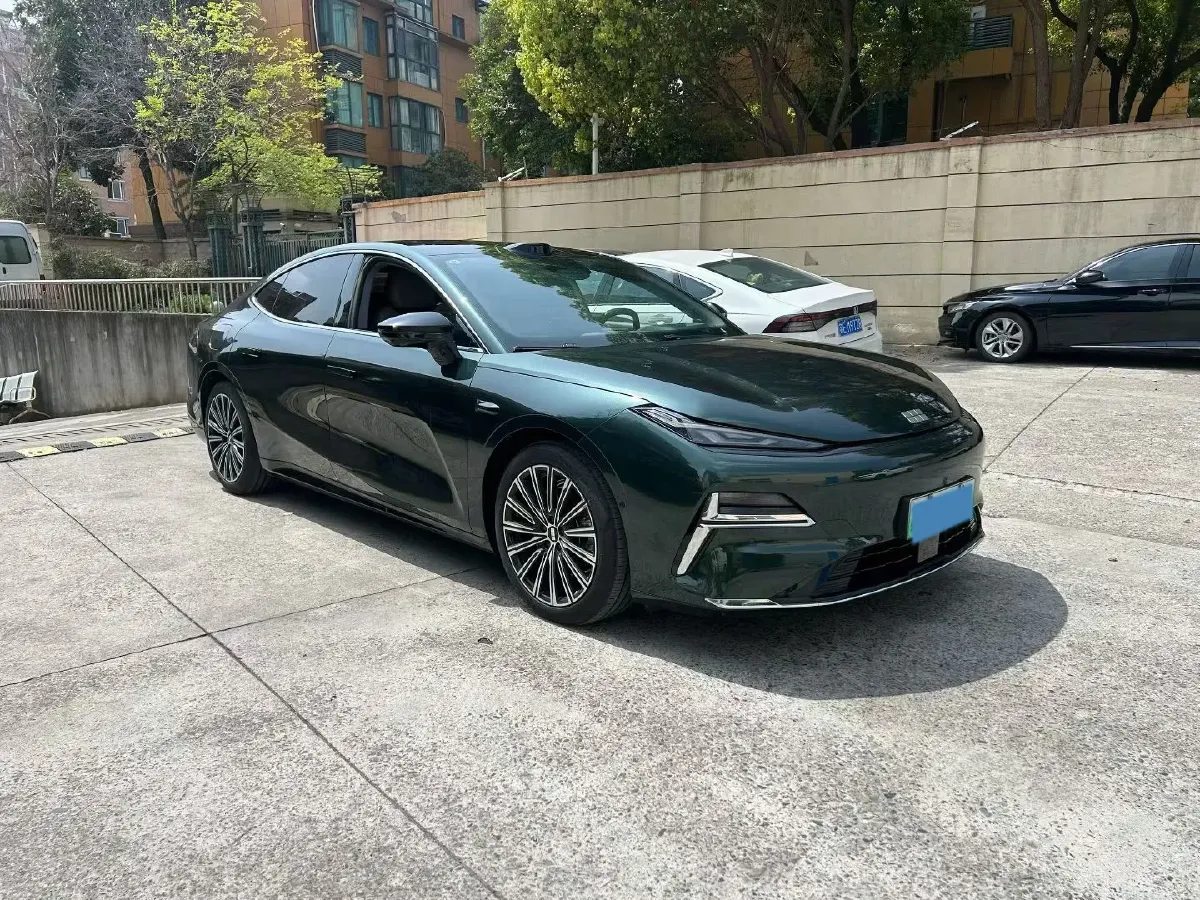 2025 Geely Galaxy Starshine 8 1.5T 163HP L4 3DHT PHEV 27.69KWH,autocango,china used car exporter,china ev exporter,chinese used car exporter,chinese used ev exporter