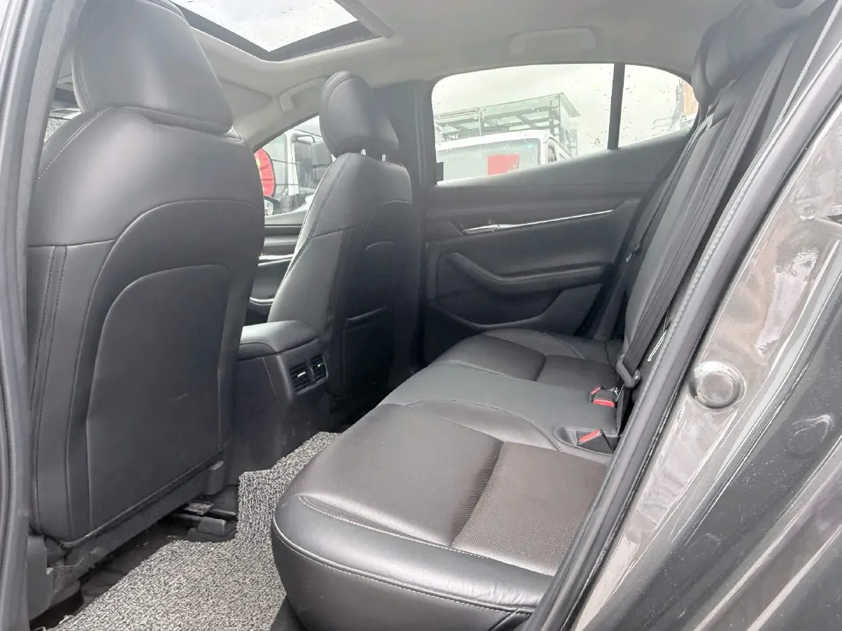 2021 Mazda 3 Axela 2.0L 158HP L4 6AT,autocango,china used car exporter,china ev exporter,chinese used car exporter,chinese used ev exporter