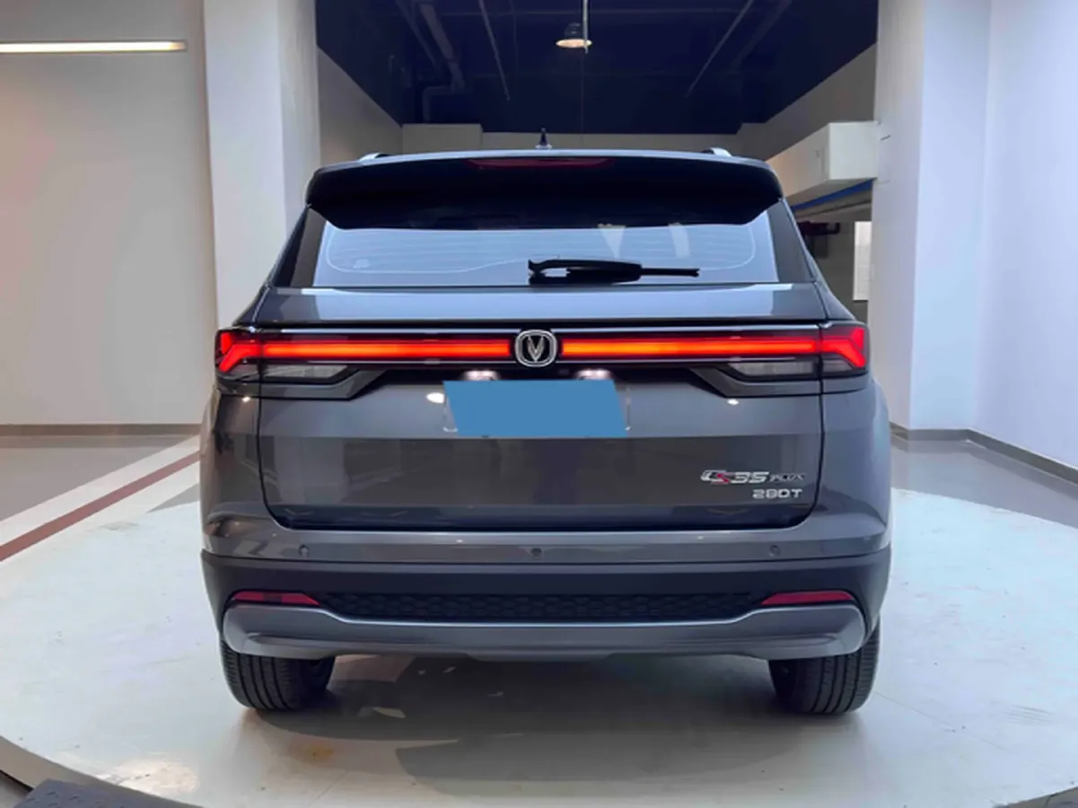 2023 ChangAn CS35 Plus 1.4T 160HP L4 7DCT,autocango,china used car exporter,china ev exporter,chinese used car exporter,chinese used ev exporter