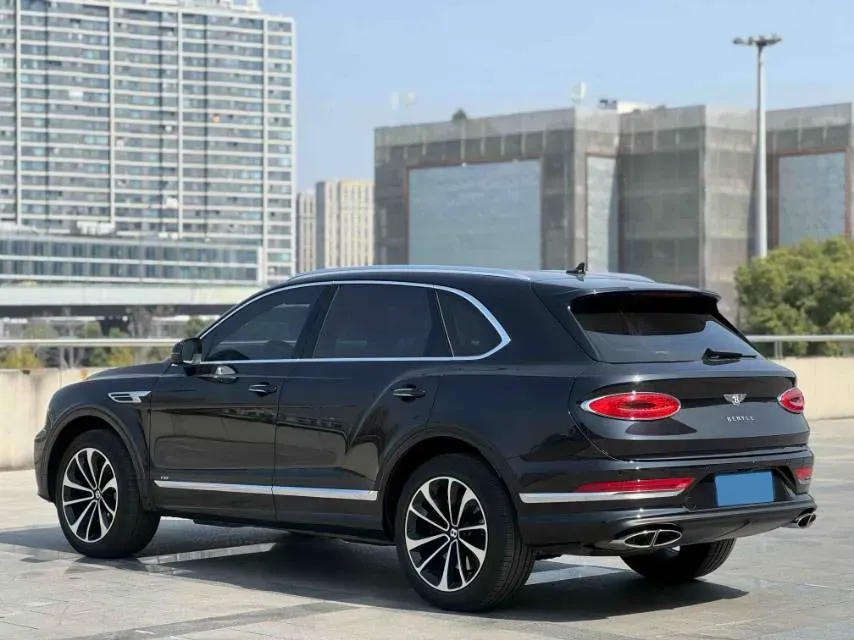 2022 Bentley Bentayga 4.0T 550HP V8 8AT,autocango,china used car exporter,china ev exporter,chinese used car exporter,chinese used ev exporter