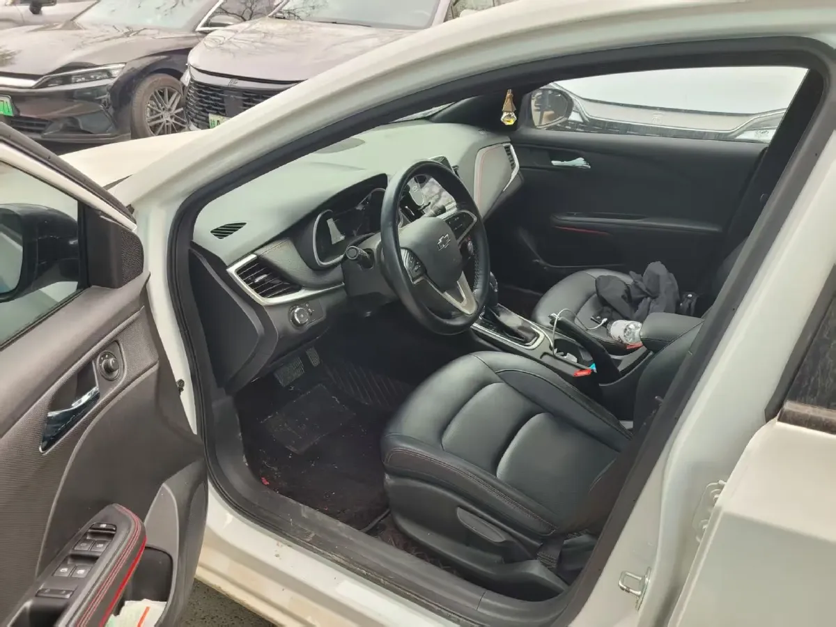 2020 Chevrolet Monza 1.3T 163HP L3 6AT,autocango,china used car exporter,china ev exporter,chinese used car exporter,chinese used ev exporter