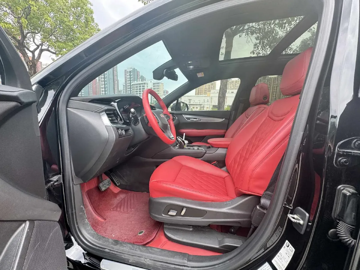 2021 Cadillac XT6 2.0T 237HP L4 9AT,autocango,china used car exporter,china ev exporter,chinese used car exporter,chinese used ev exporter