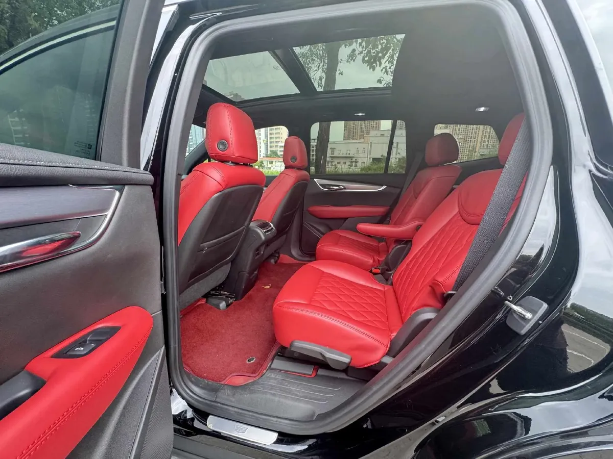 2021 Cadillac XT6 2.0T 237HP L4 9AT,autocango,china used car exporter,china ev exporter,chinese used car exporter,chinese used ev exporter