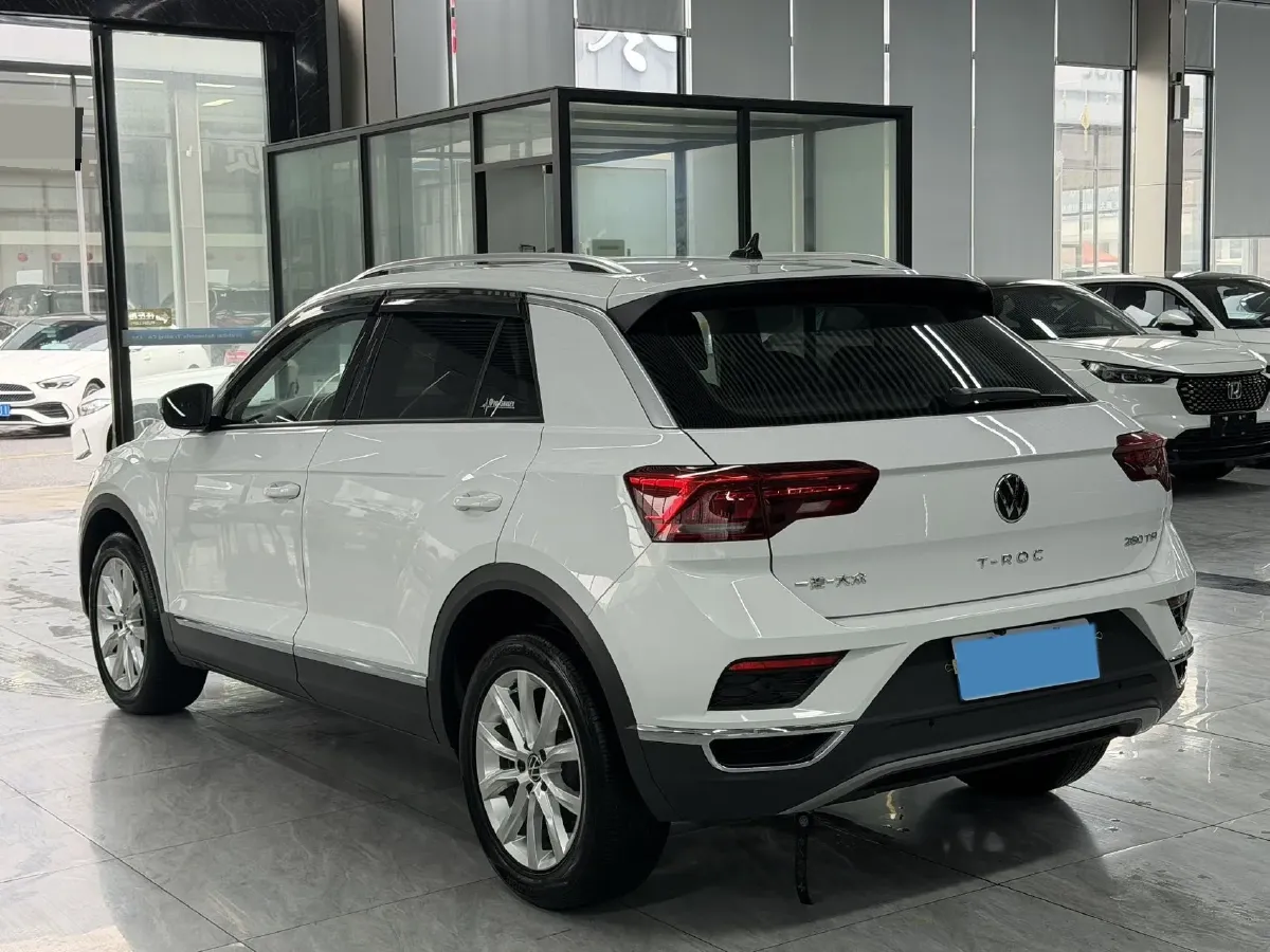 2022 Volkswagen T-Roc 1.4T 150HP L4 7DCT,autocango,china used car exporter,china ev exporter,chinese used car exporter,chinese used ev exporter