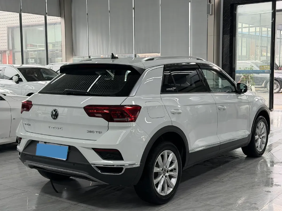2022 Volkswagen T-Roc 1.4T 150HP L4 7DCT,autocango,china used car exporter,china ev exporter,chinese used car exporter,chinese used ev exporter
