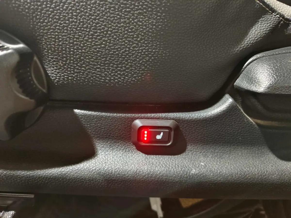 2021 Kia KX1 1.4L 100HP L4 CVT,autocango,china used car exporter,china ev exporter,chinese used car exporter,chinese used ev exporter