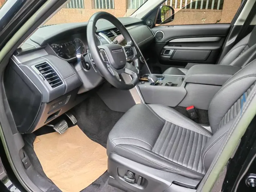 2024 Land Rover Discovery 3.0T 360HP L6 8AT,autocango,china used car exporter,china ev exporter,chinese used car exporter,chinese used ev exporter