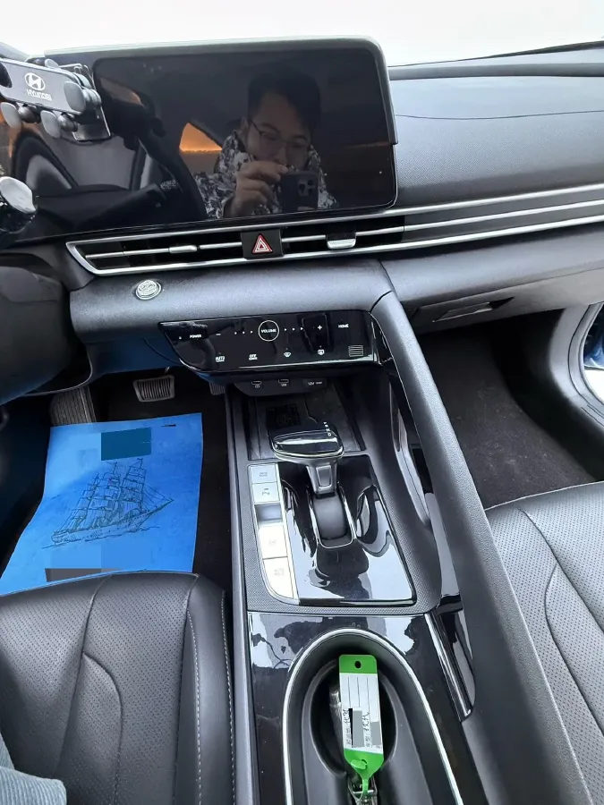 2021 Hyundai Elantra 1.5L 115HP L4 CVT,autocango,china used car exporter,china ev exporter,chinese used car exporter,chinese used ev exporter