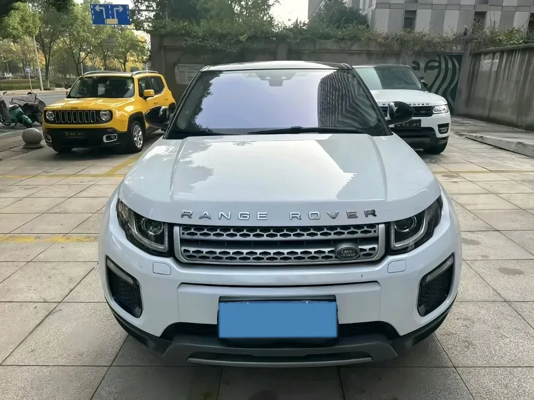 2018 Land Rover Range Rover Evoque 2.0T 241HP L4 9AT,autocango,china used car exporter,china ev exporter,chinese used car exporter,chinese used ev exporter