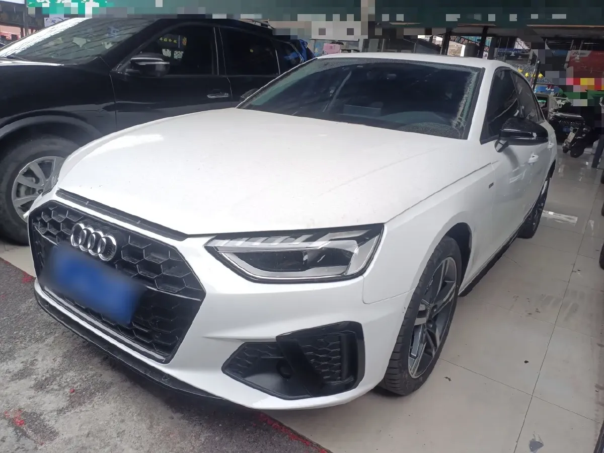 2022 Audi A4L 2.0T 190HP L4 7DCT,autocango,china used car exporter,china ev exporter,chinese used car exporter,chinese used ev exporter
