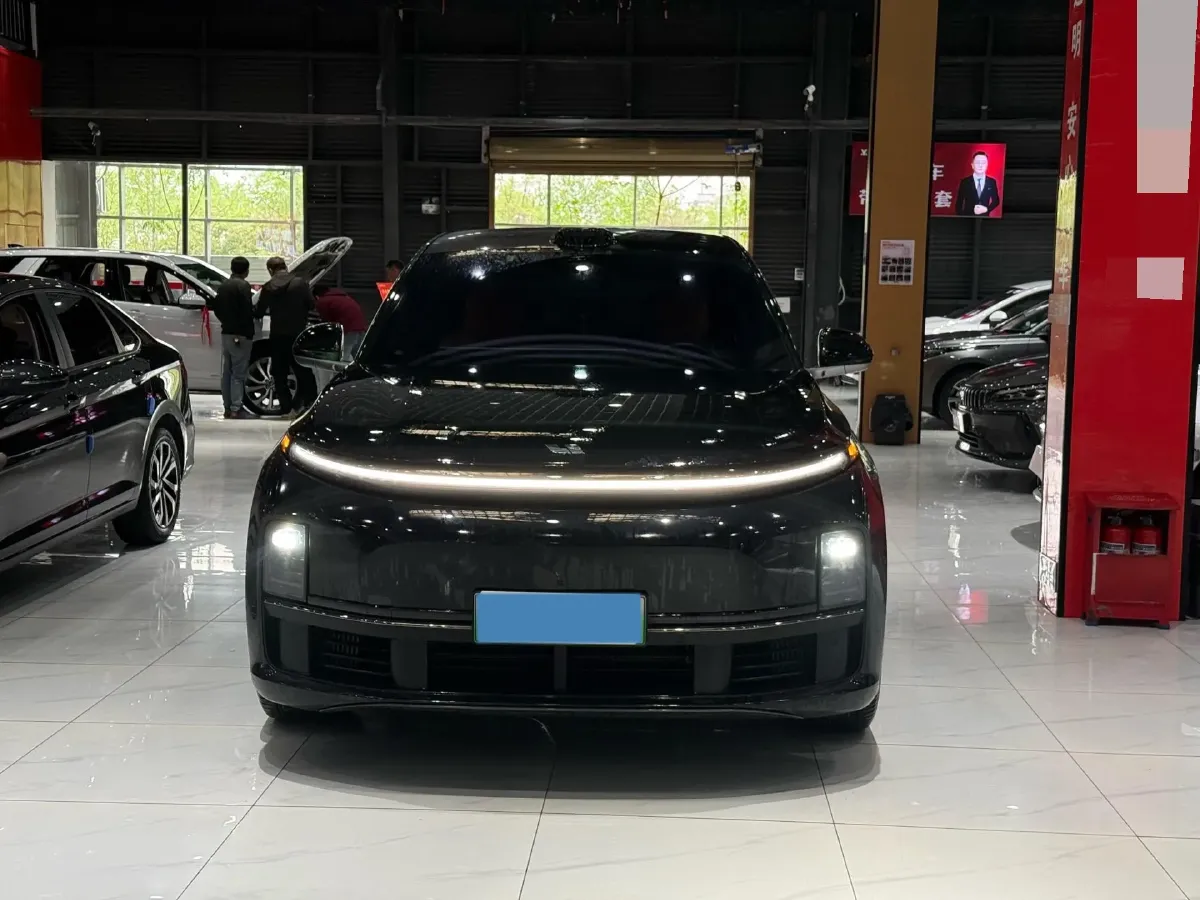 2024 Li L8 Range Extended 154HP REEV 42.8KWH,autocango,china used car exporter,china ev exporter,chinese used car exporter,chinese used ev exporter