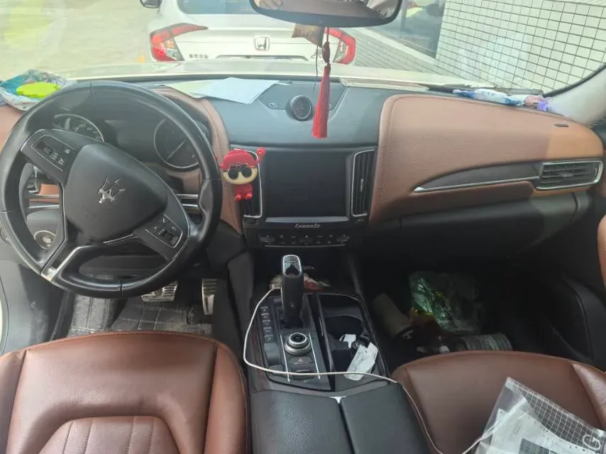 2021 Maserati Levante 3.0T 350HP V6 8AT,autocango,china used car exporter,china ev exporter,chinese used car exporter,chinese used ev exporter