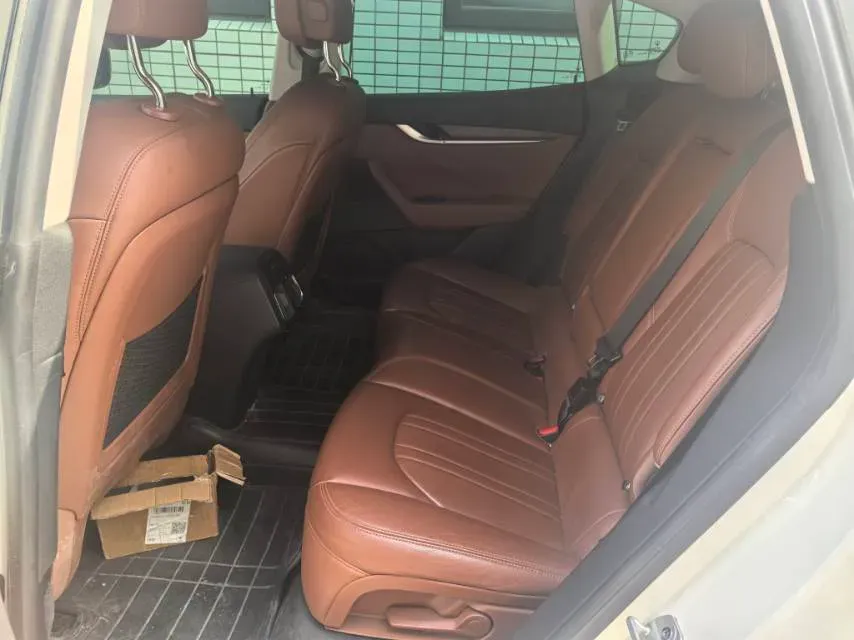 2021 Maserati Levante 3.0T 350HP V6 8AT,autocango,china used car exporter,china ev exporter,chinese used car exporter,chinese used ev exporter