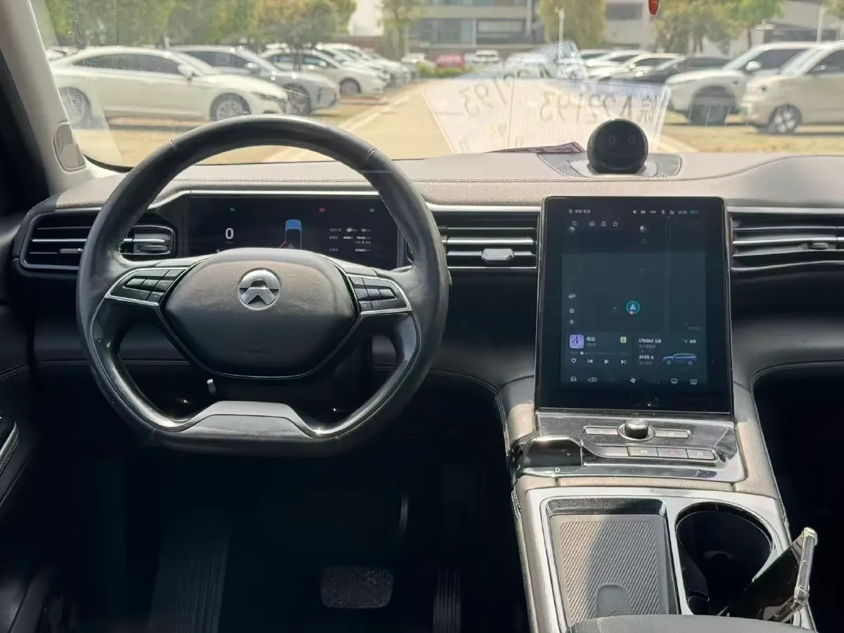 2019 NIO ES6 BEV 70KWH,autocango,china used car exporter,china ev exporter,chinese used car exporter,chinese used ev exporter