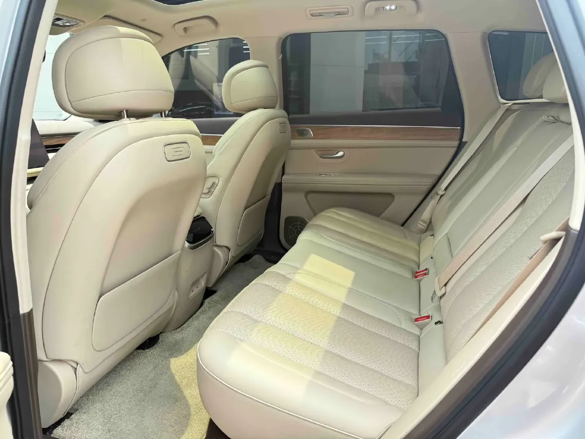 2024 AITO AITO M7 1.5T 152HP L4 REEV 40KWH,autocango,china used car exporter,china ev exporter,chinese used car exporter,chinese used ev exporter